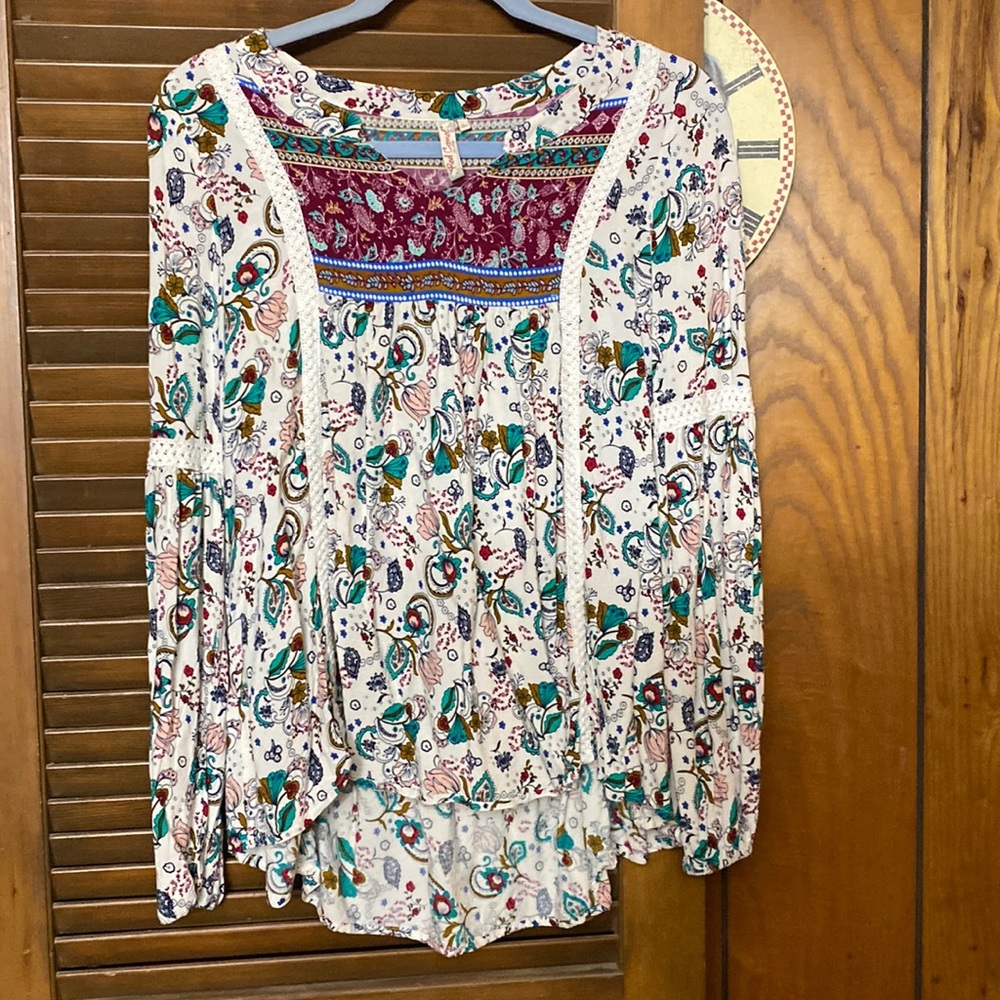Red camel top